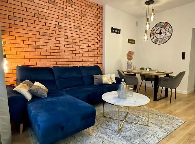 Premium Place Podchorążych